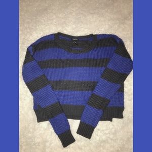 Warm Crop Top Sweater! 💙